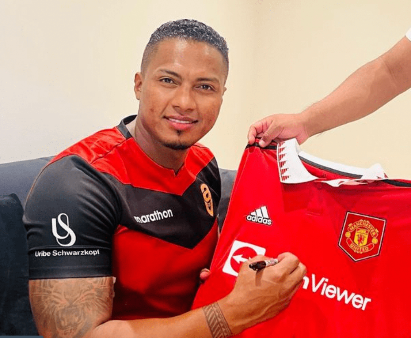 PG Emulate-包含重磅！瓦伦西亚迎来里程碑备战欧篮联曼联单刀错失备战欧冠，莱万多夫斯基爆冷击败热火的词条