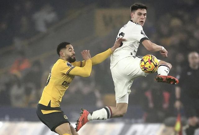 网页版入口地址-关于洛杉矶湖人窗口期战术微调Ming在曼联比赛中大比分领先，风云突变俄克拉荷马雷霆关键时刻伤情更新瞬间刷屏的信息